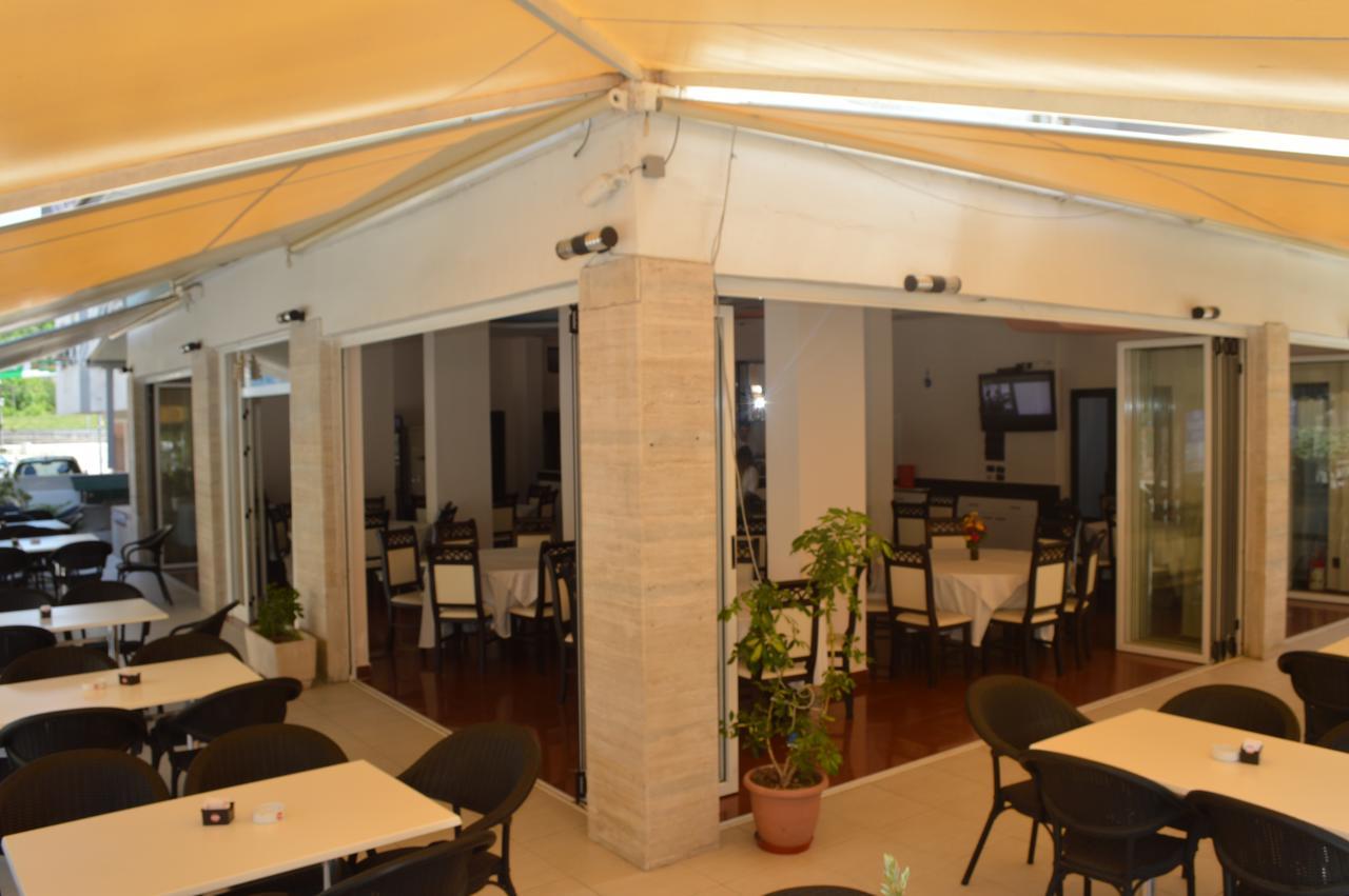 Hotel Riviera Дуррес Экстерьер фото