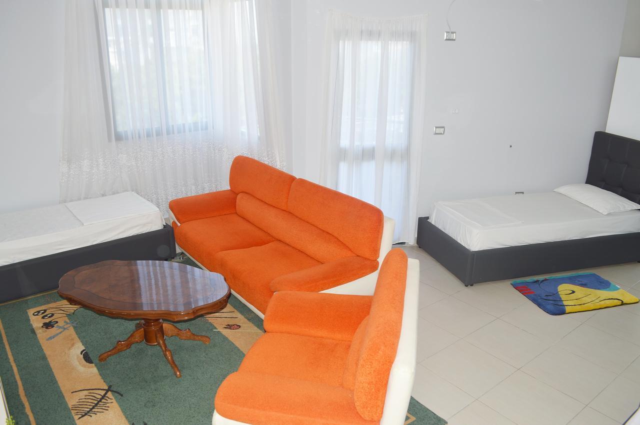 Hotel Riviera Дуррес Экстерьер фото