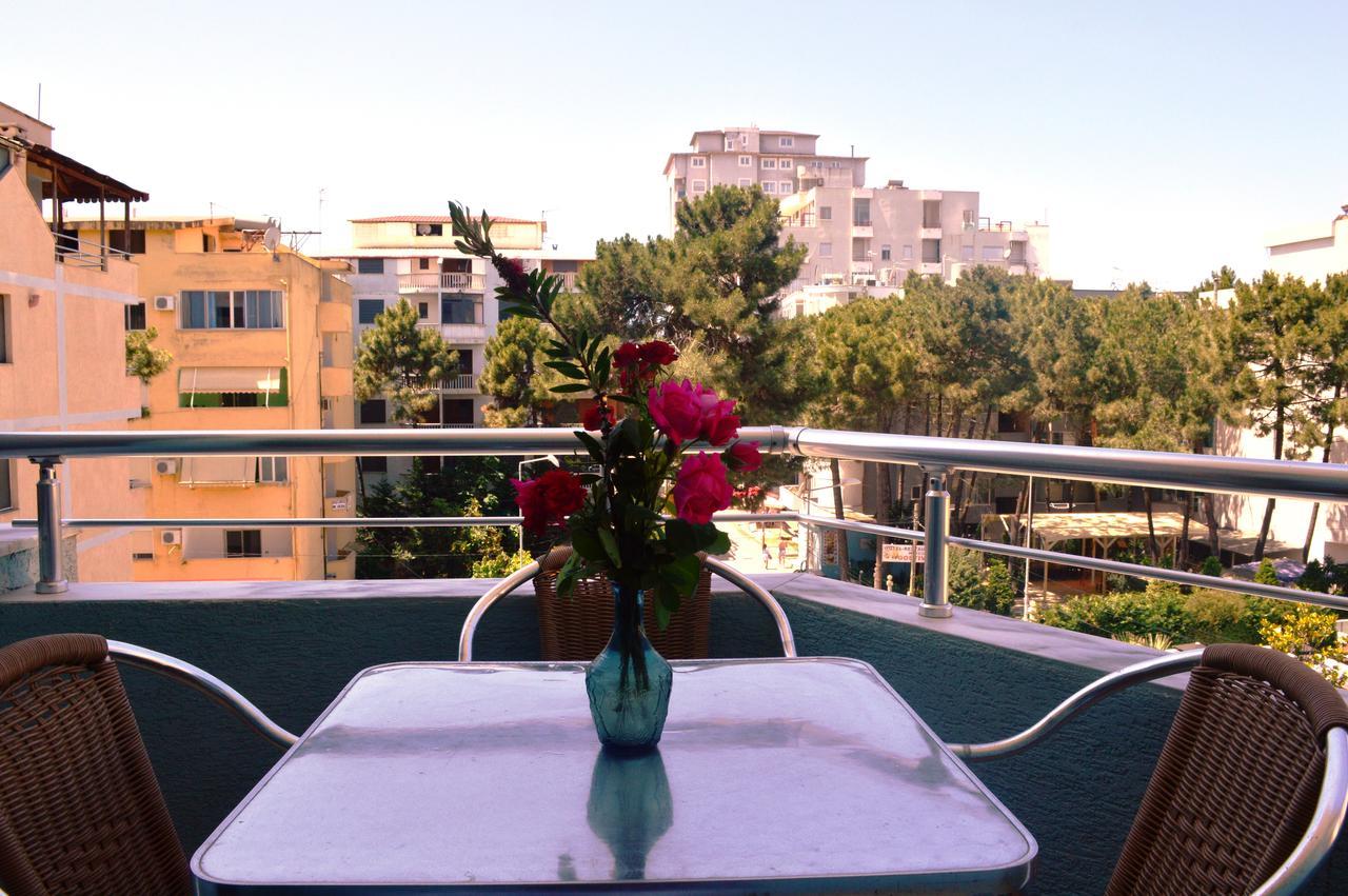 Hotel Riviera Дуррес Экстерьер фото