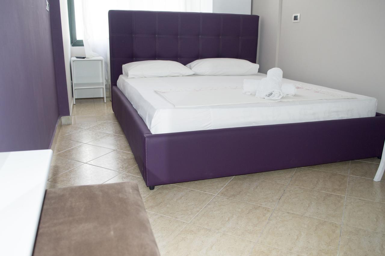 Hotel Riviera Дуррес Экстерьер фото