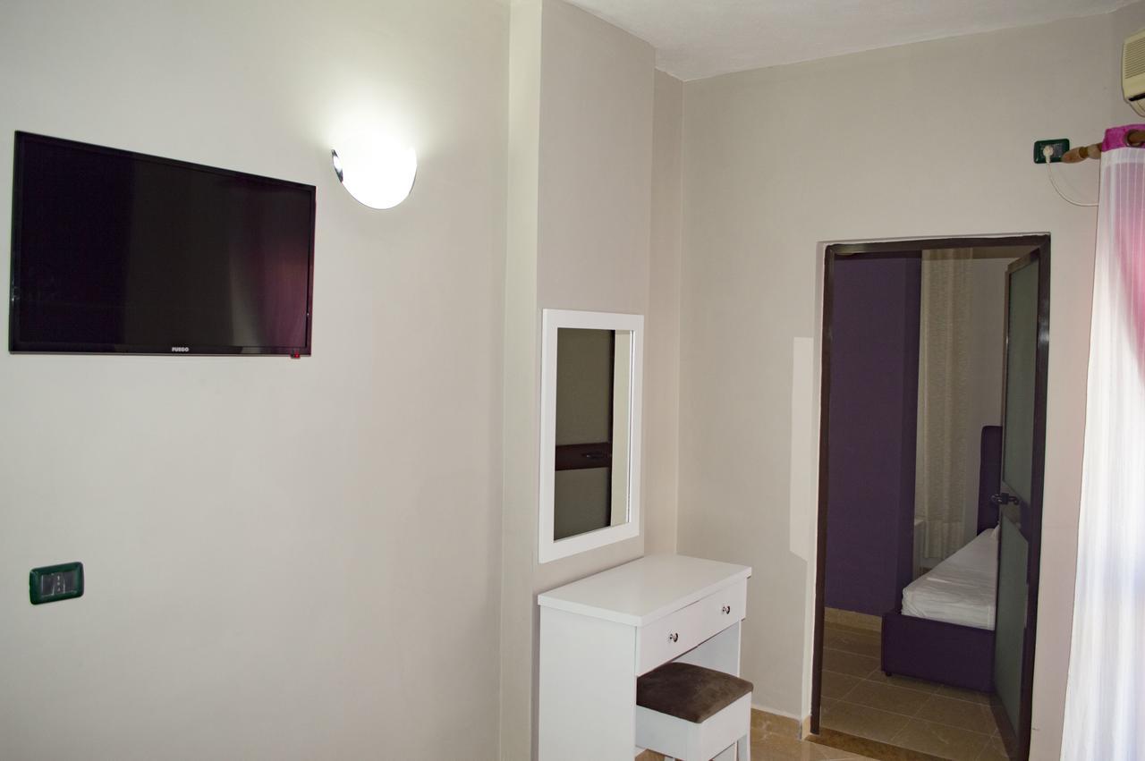 Hotel Riviera Дуррес Экстерьер фото